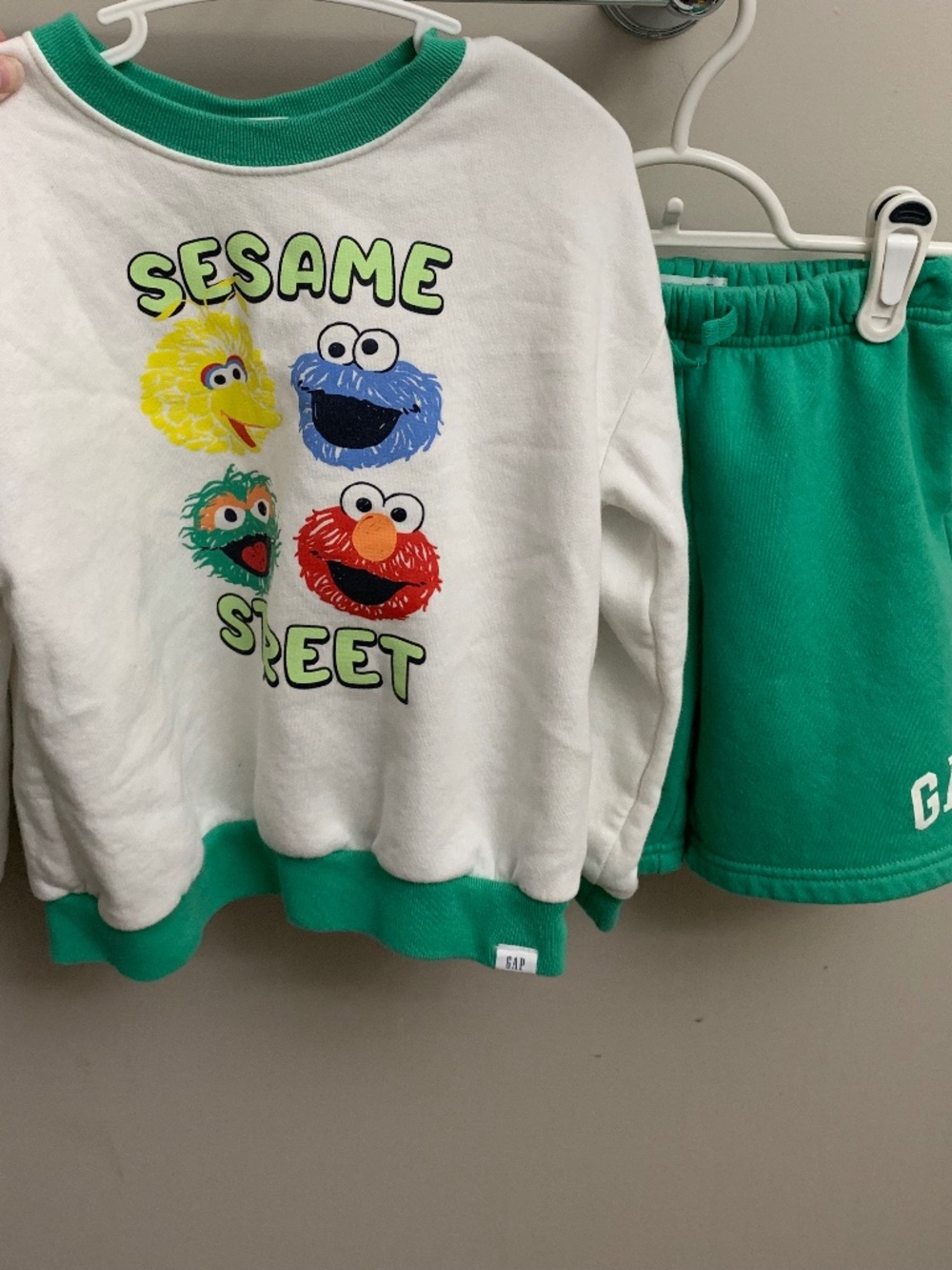 Sesame St Set 💚2 for 20💚